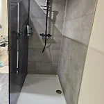 Bright With 2 Bedrooms In Apartman Herstal