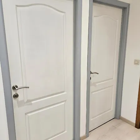 Bright With 2 Bedrooms In Herstal