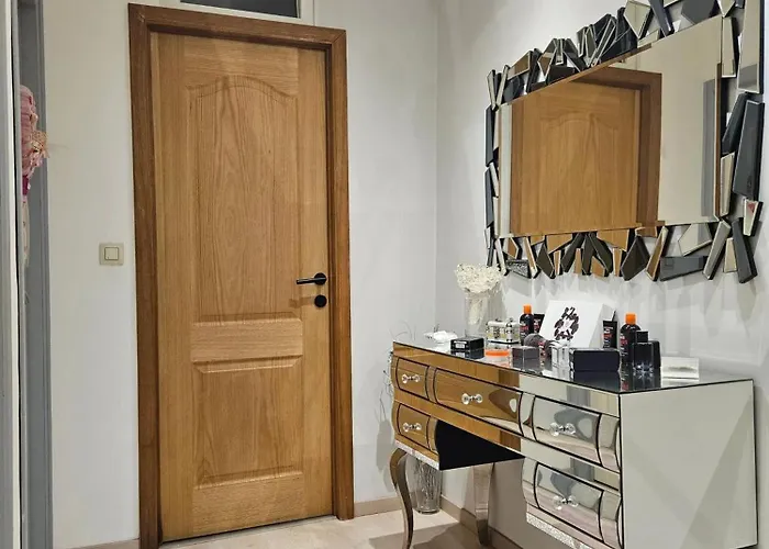 Daire Bright With 2 Bedrooms In *